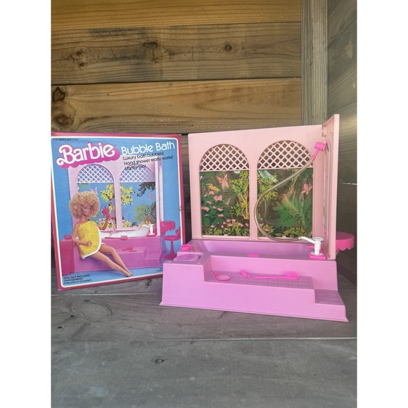 Vintage 1981 Barbie Bubble Bath Set In Original Box Works!...